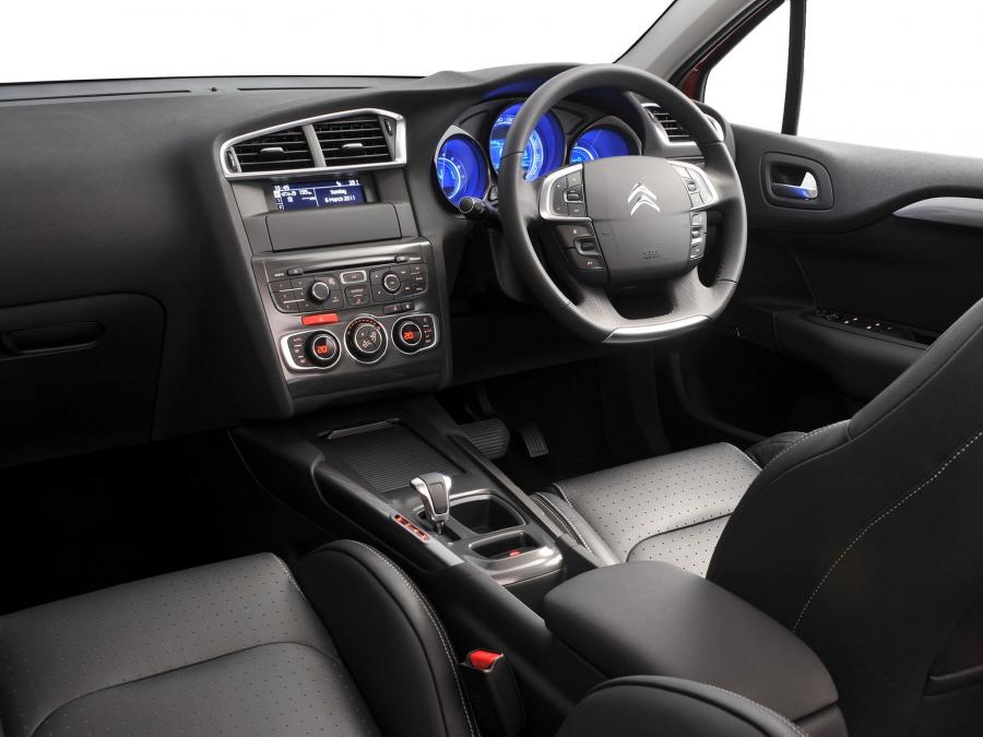  Citroen C4 2011 года  (ZA) (фото 3 из 16)